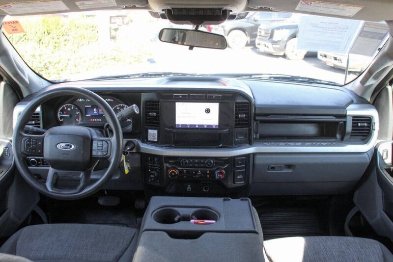 2024 Ford F-350 Super Duty XLT
