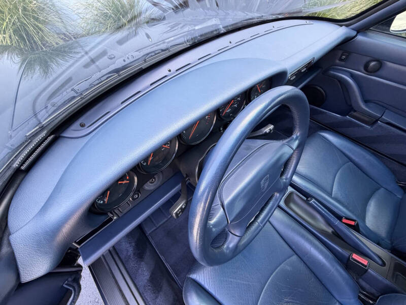 1995 Porsche 911 Carrera 4