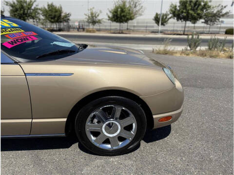 2005 Ford Thunderbird Deluxe