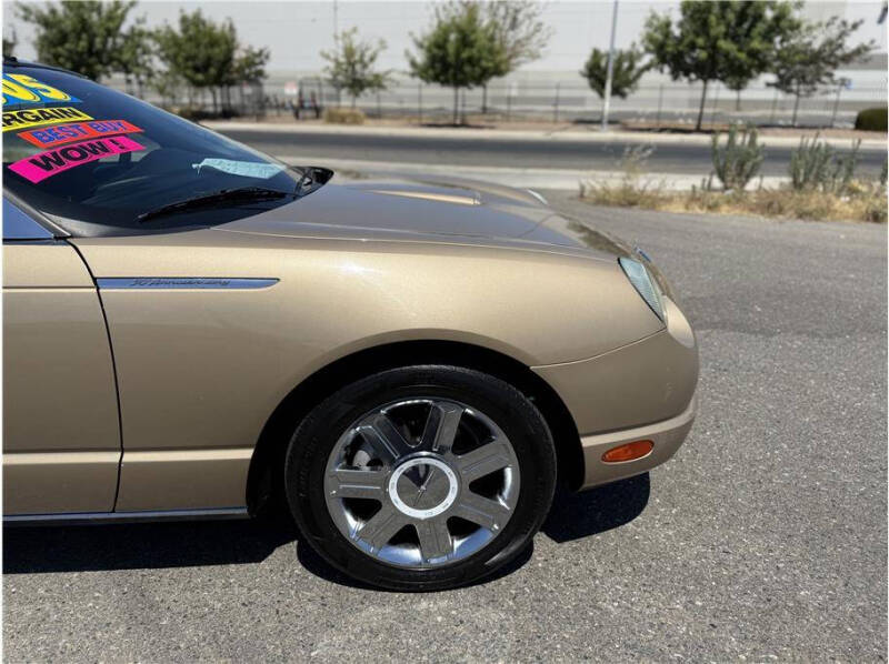 2005 Ford Thunderbird Deluxe