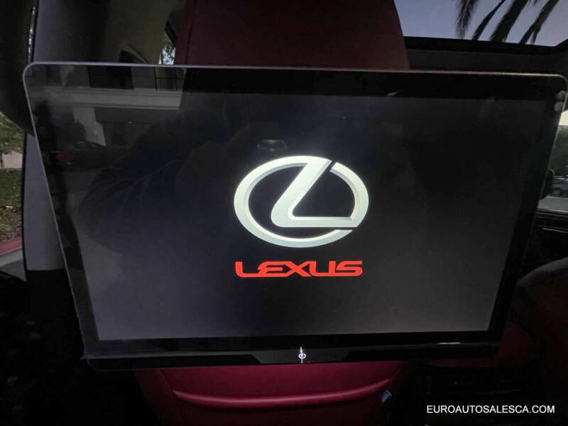 2019 Lexus LX 570 Three-Row