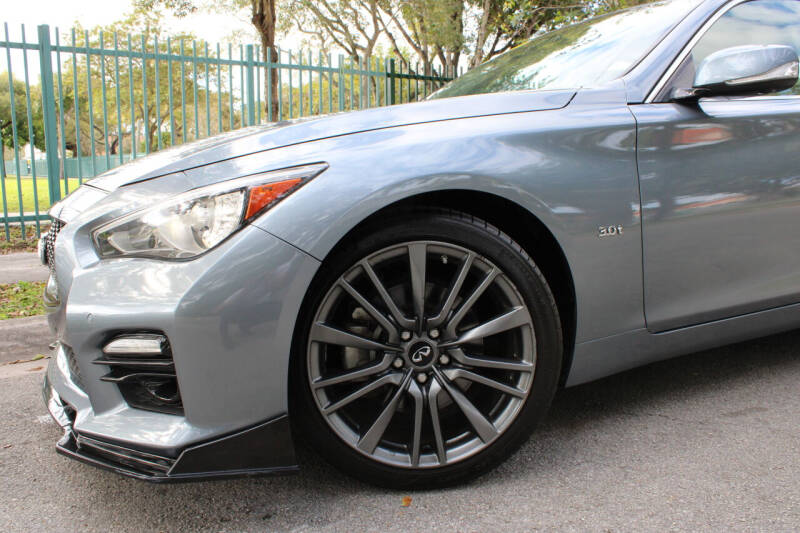 2016 INFINITI Q50 Sport photo 8