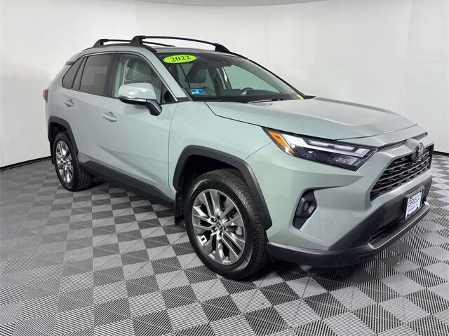 2022 Toyota RAV4 XLE Premium