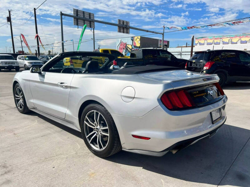 2017 Ford Mustang EcoBoost Premium