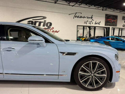 2022 Bentley Flying Spur V8