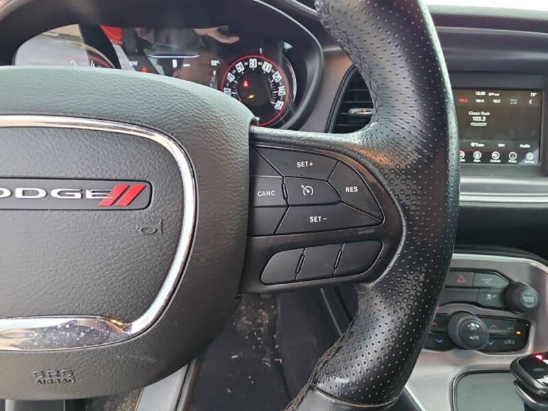 2021 Dodge Challenger SXT