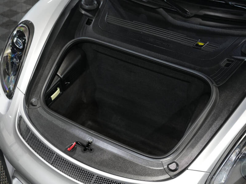 2016 Porsche Cayman GT4