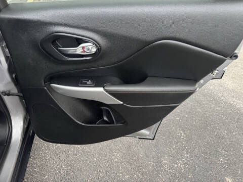 2018 Jeep Cherokee Latitude Plus