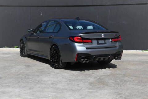 2023 BMW M5