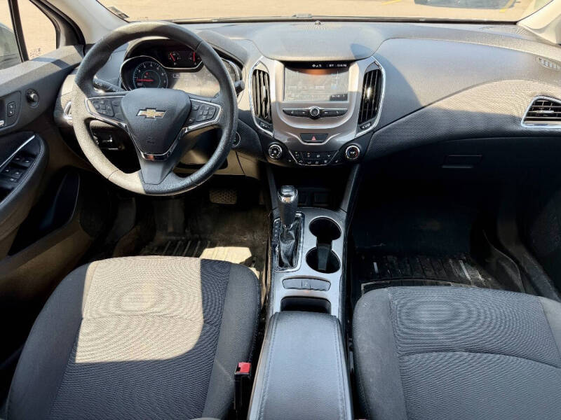 2017 Chevrolet Cruze LT Auto
