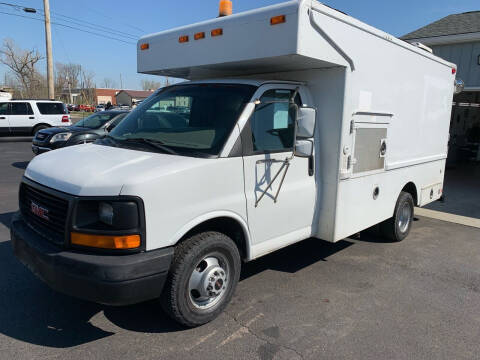 2003 GMC Savana for sale at PETE'S AUTO SALES LLC - Dayton in Dayton OH