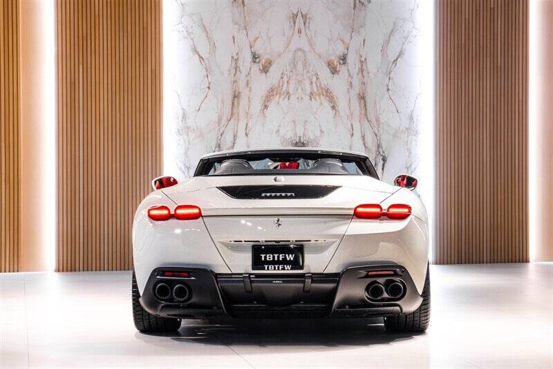 2025 Ferrari Roma Spider