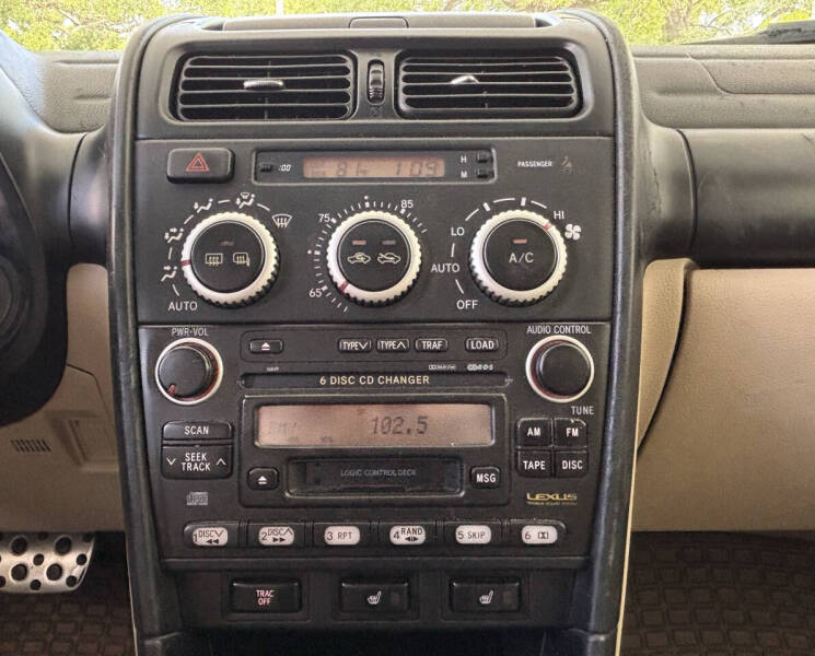 2005 Lexus IS 300