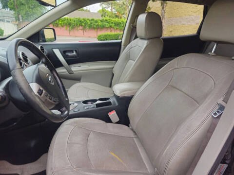 2012 Nissan Rogue SV w/SL Package