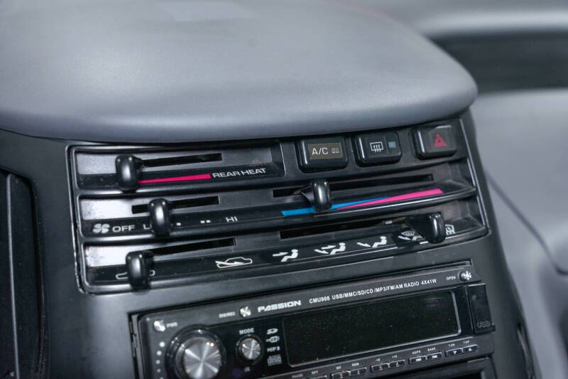 1992 Toyota Previa LE
