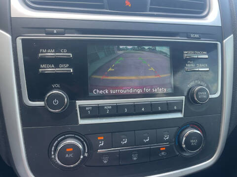 2017 Nissan Altima 2.5 SR