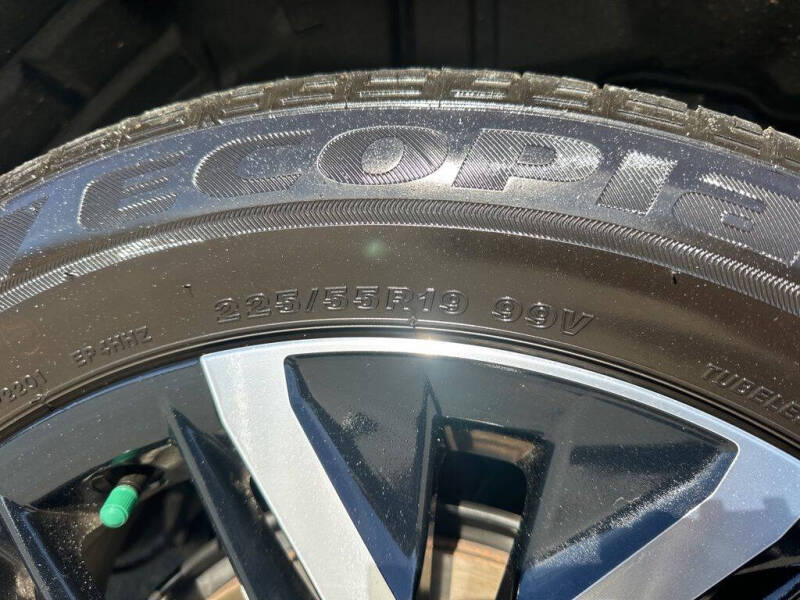 2025 Toyota Crown Signia XLE