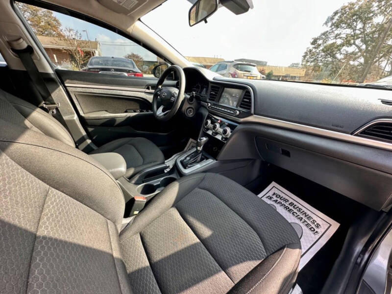 2019 Hyundai Elantra SEL