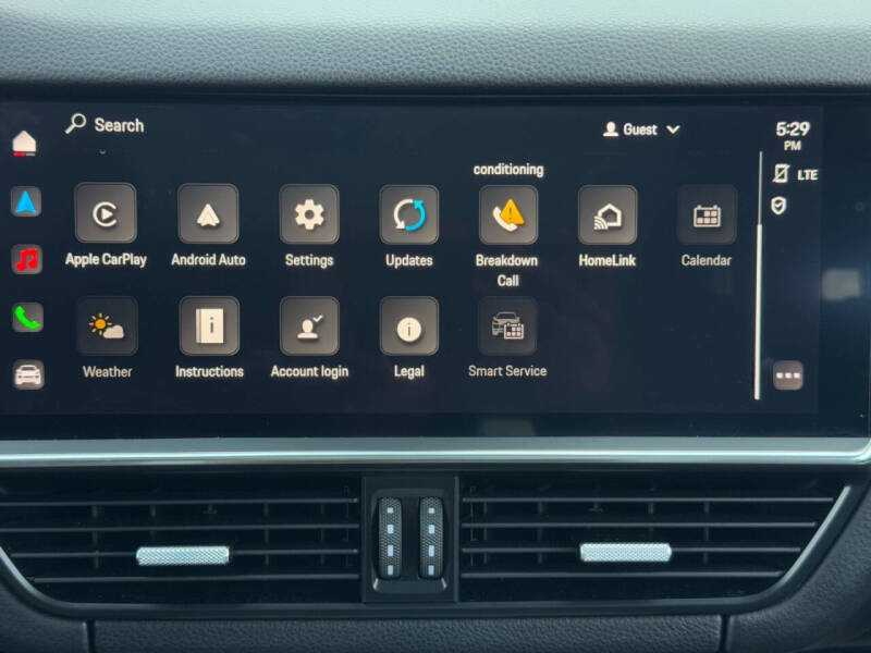 2023 Porsche Cayenne Platinum Edition