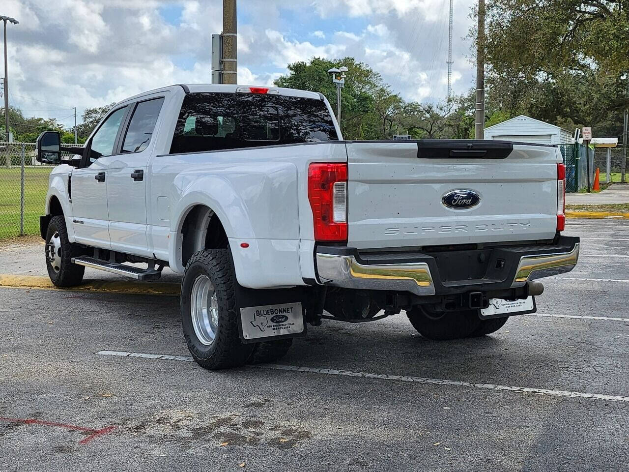 2018 FORD F-350 Pickup - $34,995