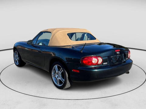 2005 Mazda MX-5 Miata