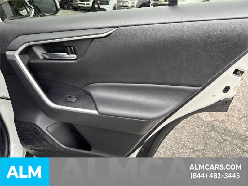 2021 Toyota RAV4 Hybrid XLE Premium