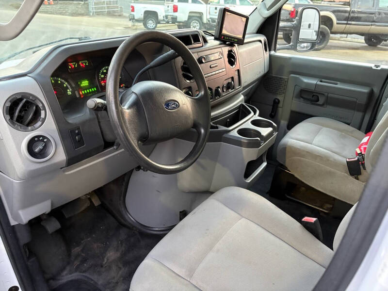 2016 Ford E-Series E-350 SD