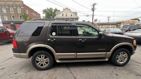 2005 Ford Explorer Eddie Bauer