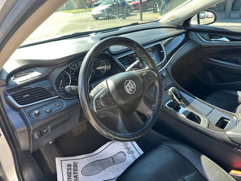 2017 Buick LaCrosse Essence