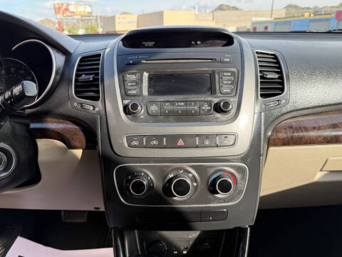 2014 Kia Sorento LX
