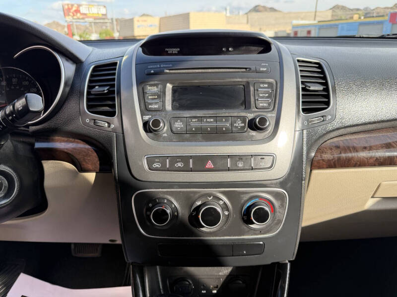 2014 Kia Sorento LX