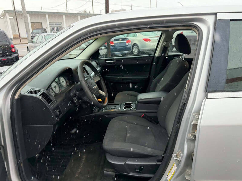 2008 Chrysler 300 LX