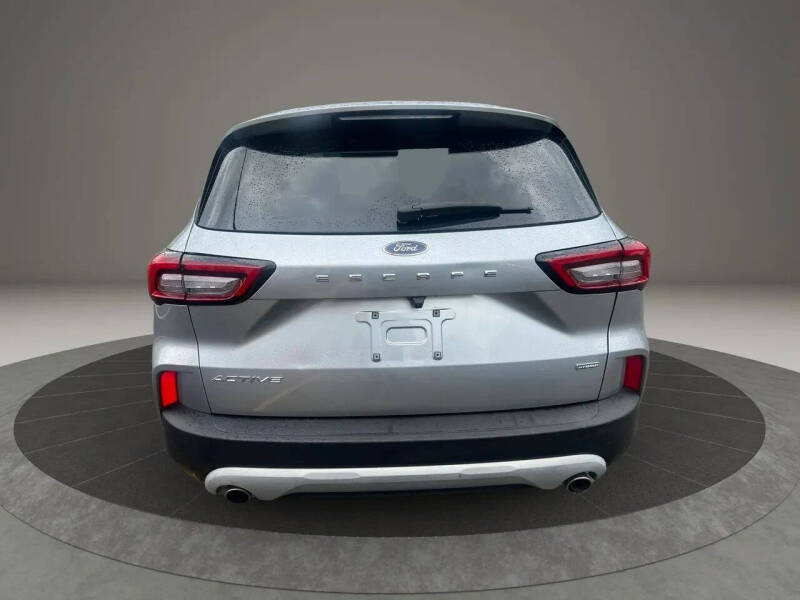2023 Ford Escape Hybrid Active