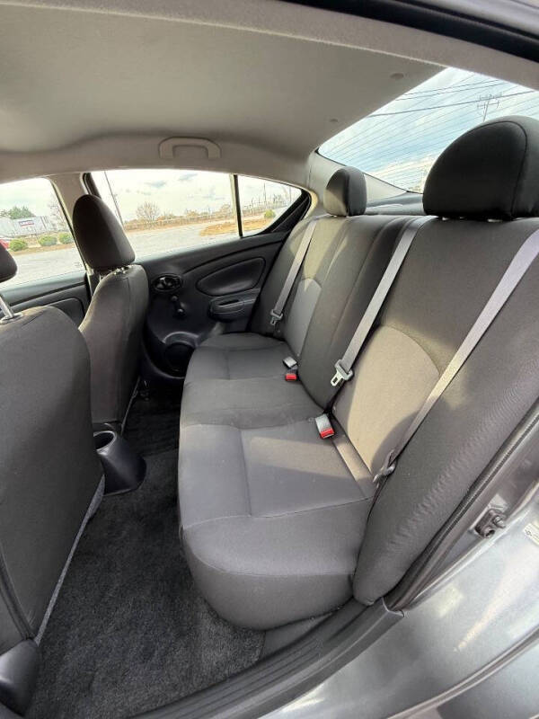 2018 Nissan Versa S Plus