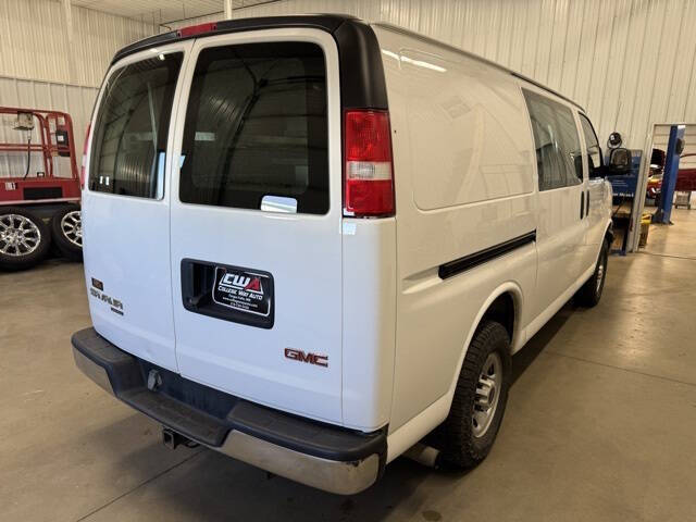 2016 GMC Savana 2500