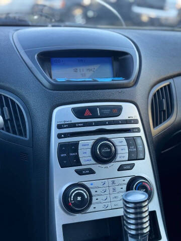 2010 Hyundai Genesis Coupe 2.0T