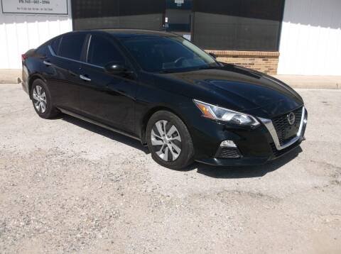 2019 Nissan Altima for sale at AUTO TOPIC in Gainesville TX