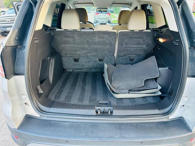 2017 Ford Escape SE