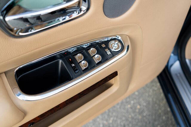 2014 Rolls-Royce Ghost 19