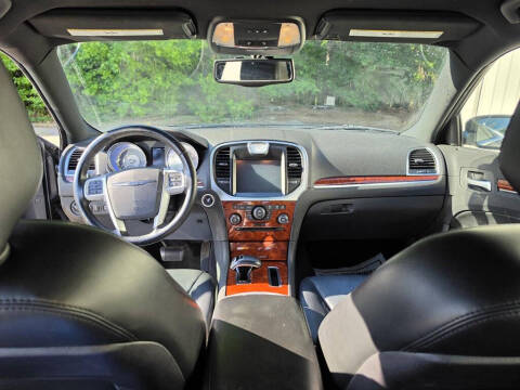 2013 Chrysler 300