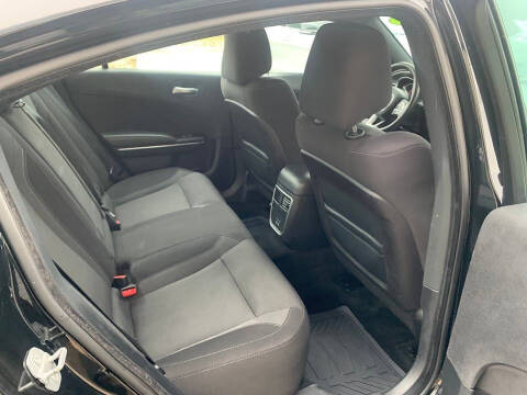 2015 Dodge Charger SXT