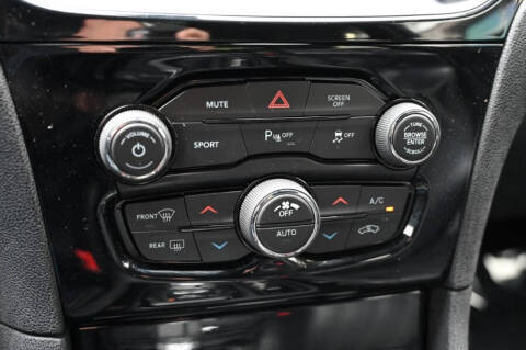 2017 Chrysler 300