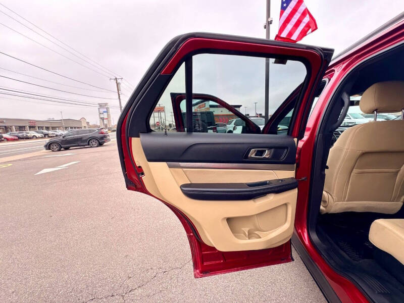2017 Ford Explorer