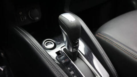 2019 Nissan Kicks SR