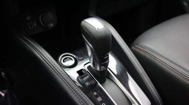 2019 Nissan Kicks SR