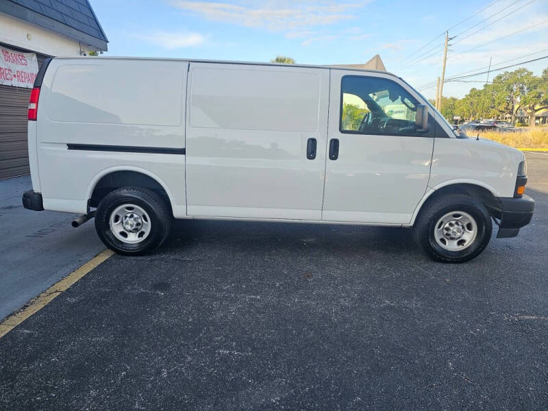 2021 Chevrolet Express 2500