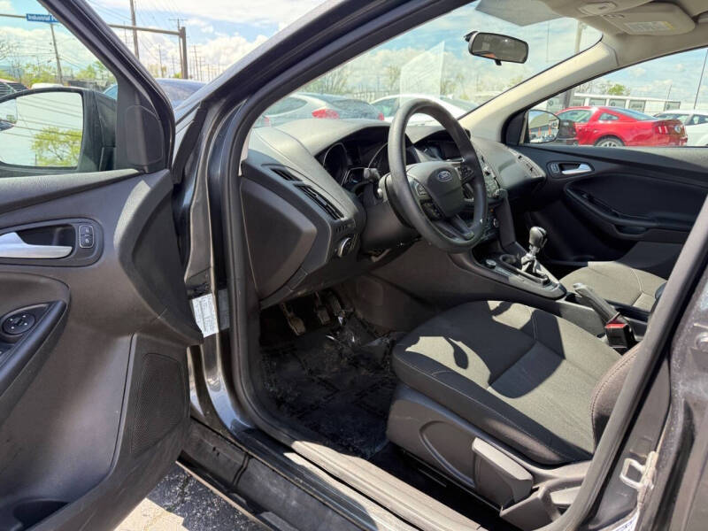 2017 Ford Focus SE