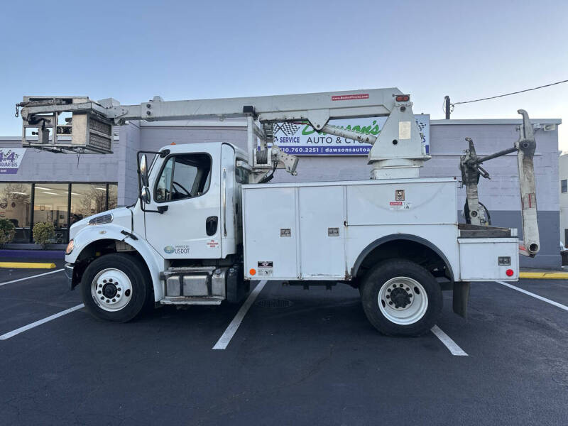 2015 Freightliner M2 106
