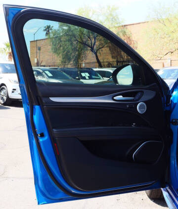 2022 Alfa Romeo Stelvio Veloce