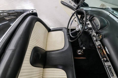 1956 Ford Thunderbird